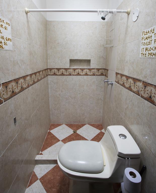 Arcadia Hostel Medellin Bagian luar foto